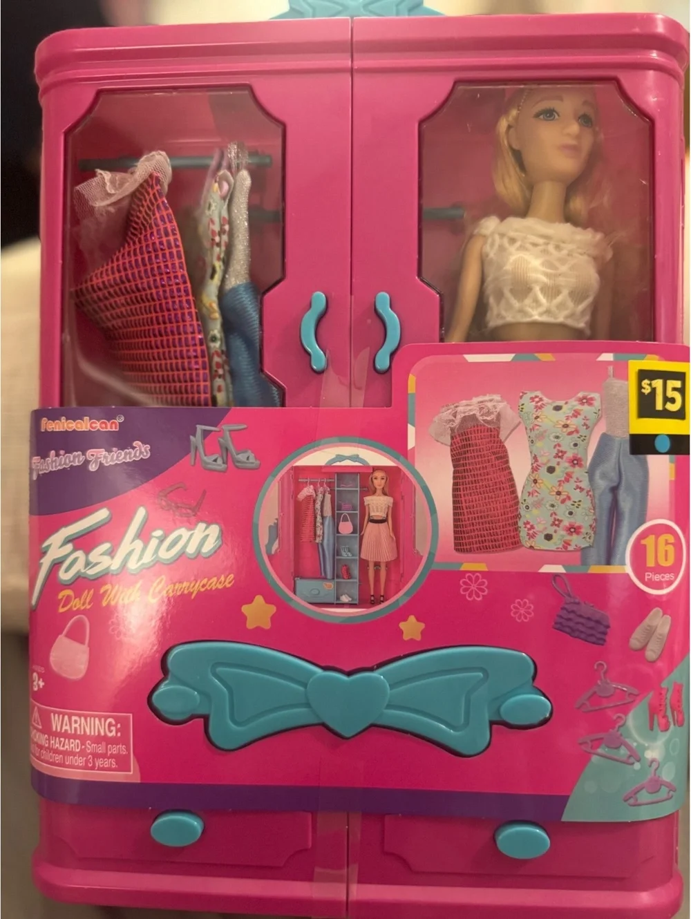 Feaileicar Fashion Doll with Carrycase and 16 Pieces
